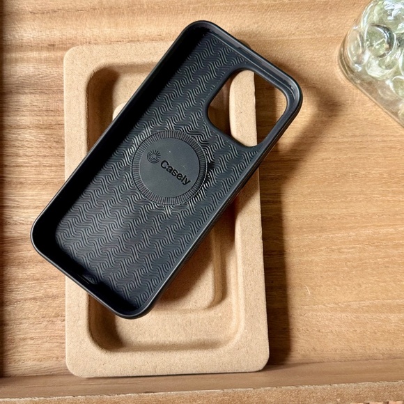 Casely iPhone Case Love Song Remix Ombre Hearts Case – Iphone 15 Pro Max - Picture 4 of 14